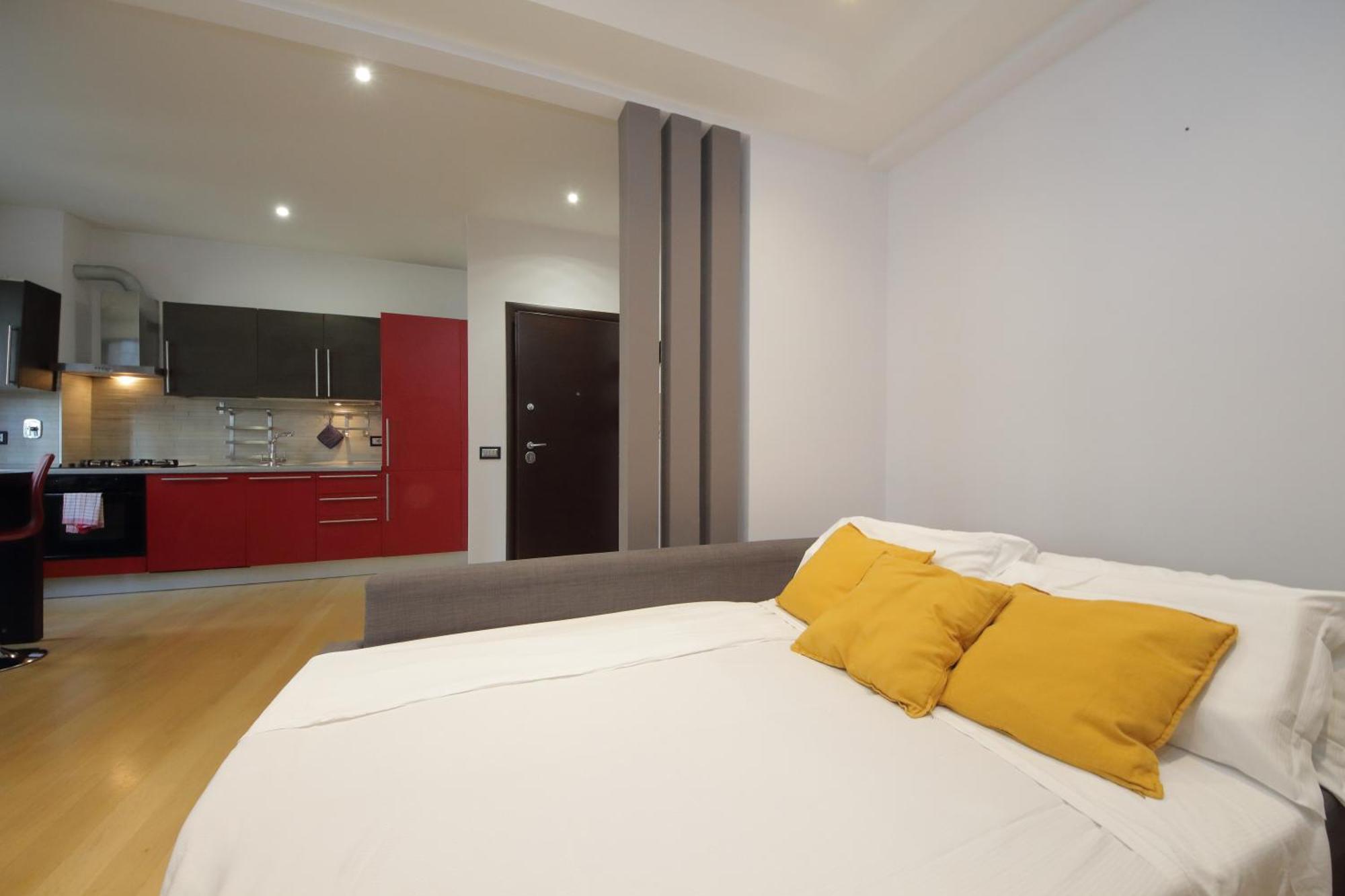 Cozy And Comfy Apartment In Piramide Metro Stop Рим Екстериор снимка